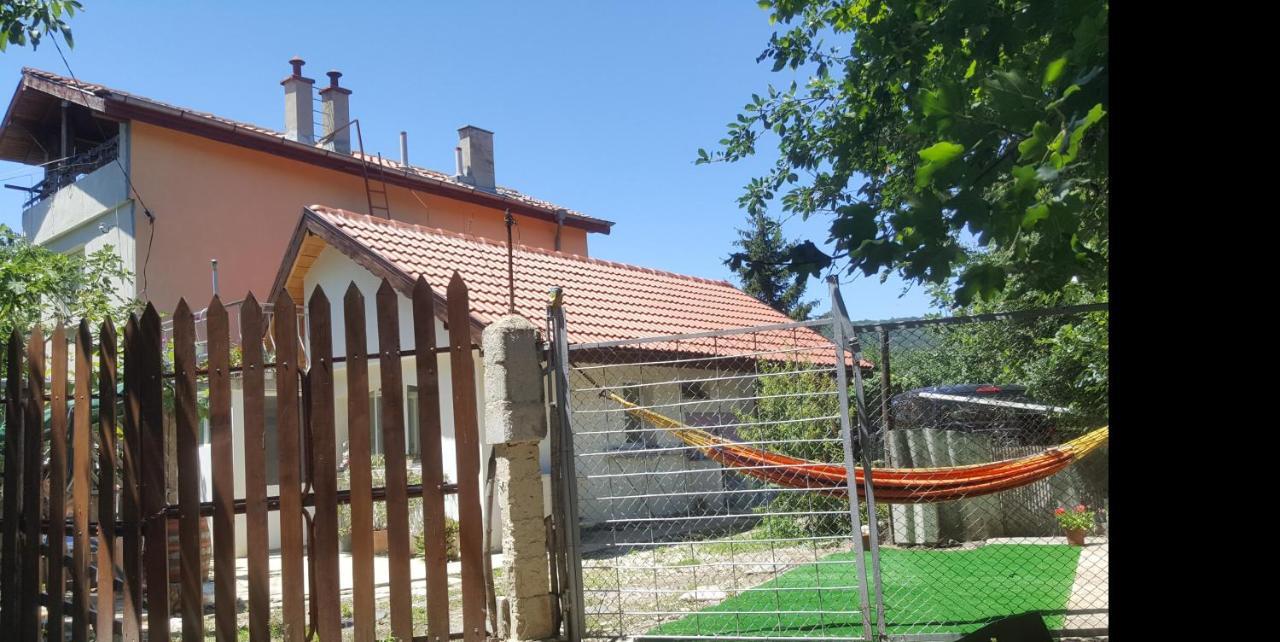Луна Varna Esterno foto